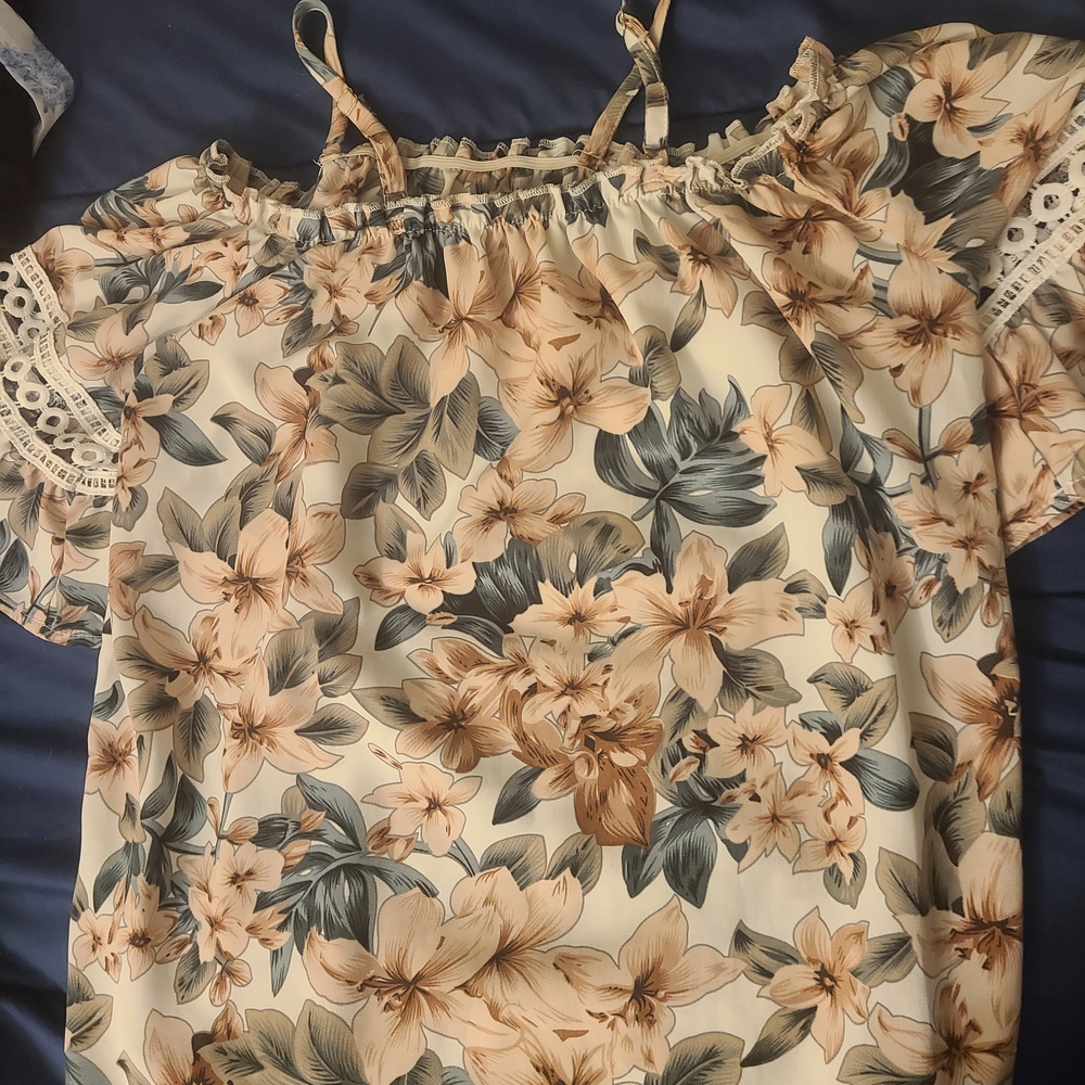 Floral Off-Shoulder Top